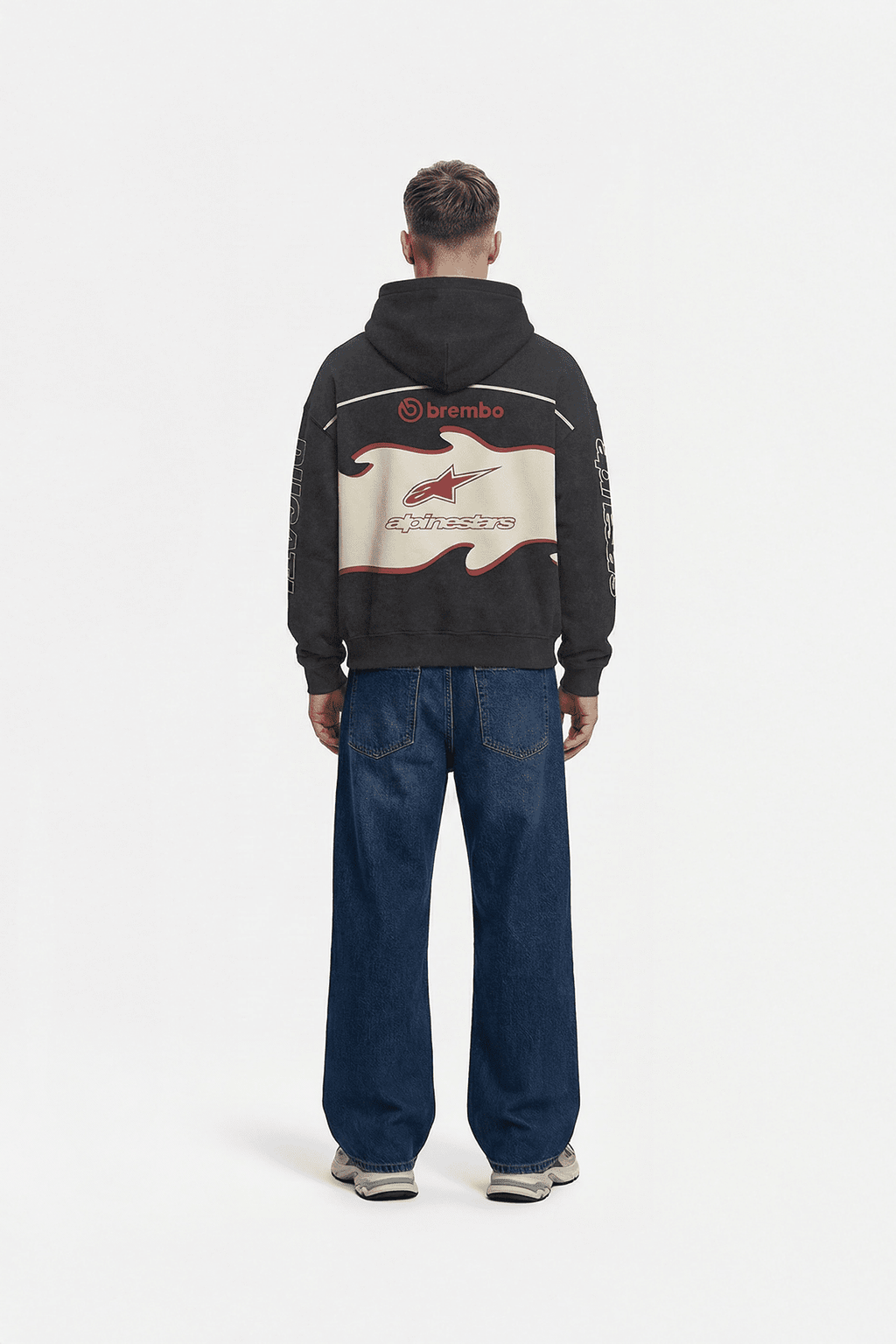 https://cdn.shopify.com/s/files/1/0998/4642/2866/files/ducati-nitro-racing-oversized-hoodie-alpinestars-edition-1132272.png?v=1767982104