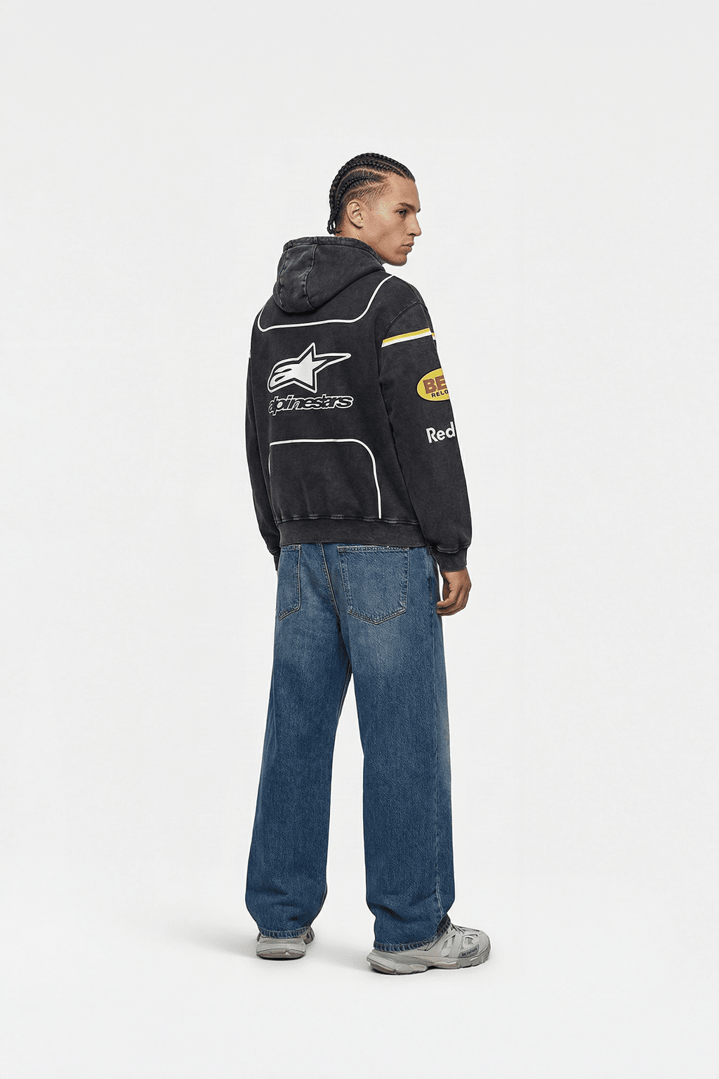 https://cdn.shopify.com/s/files/1/0998/4642/2866/files/red-bull-racing-oversized-hoodie-vintage-carbon-wash-2173746.png?v=1767982103